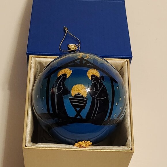 Pier 1 Imports Glass Bulb Ornament Nativity Scene 2017 - Picture 1 of 15